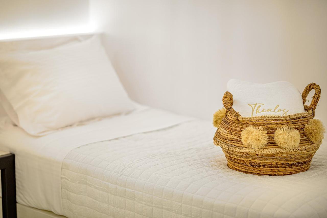 Thealos Santorini Pýrgos Zewnętrze zdjęcie